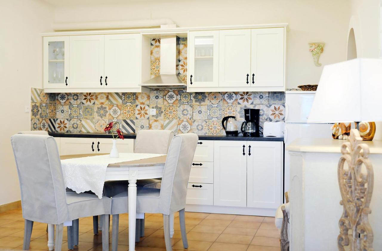 Pyramid City Apartments Agios Spyridon  Phòng bức ảnh