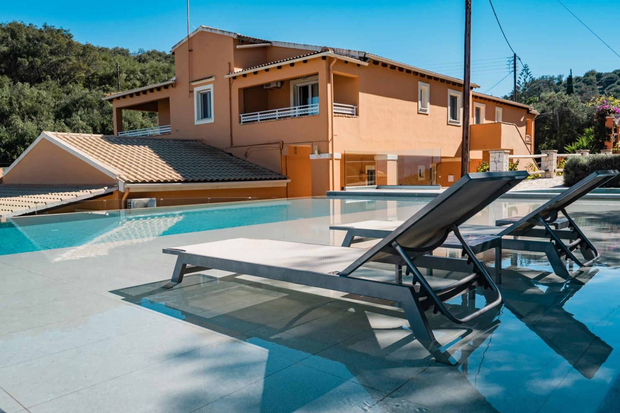 Pyramid City Apartments Agios Spyridon  Ngoại thất bức ảnh