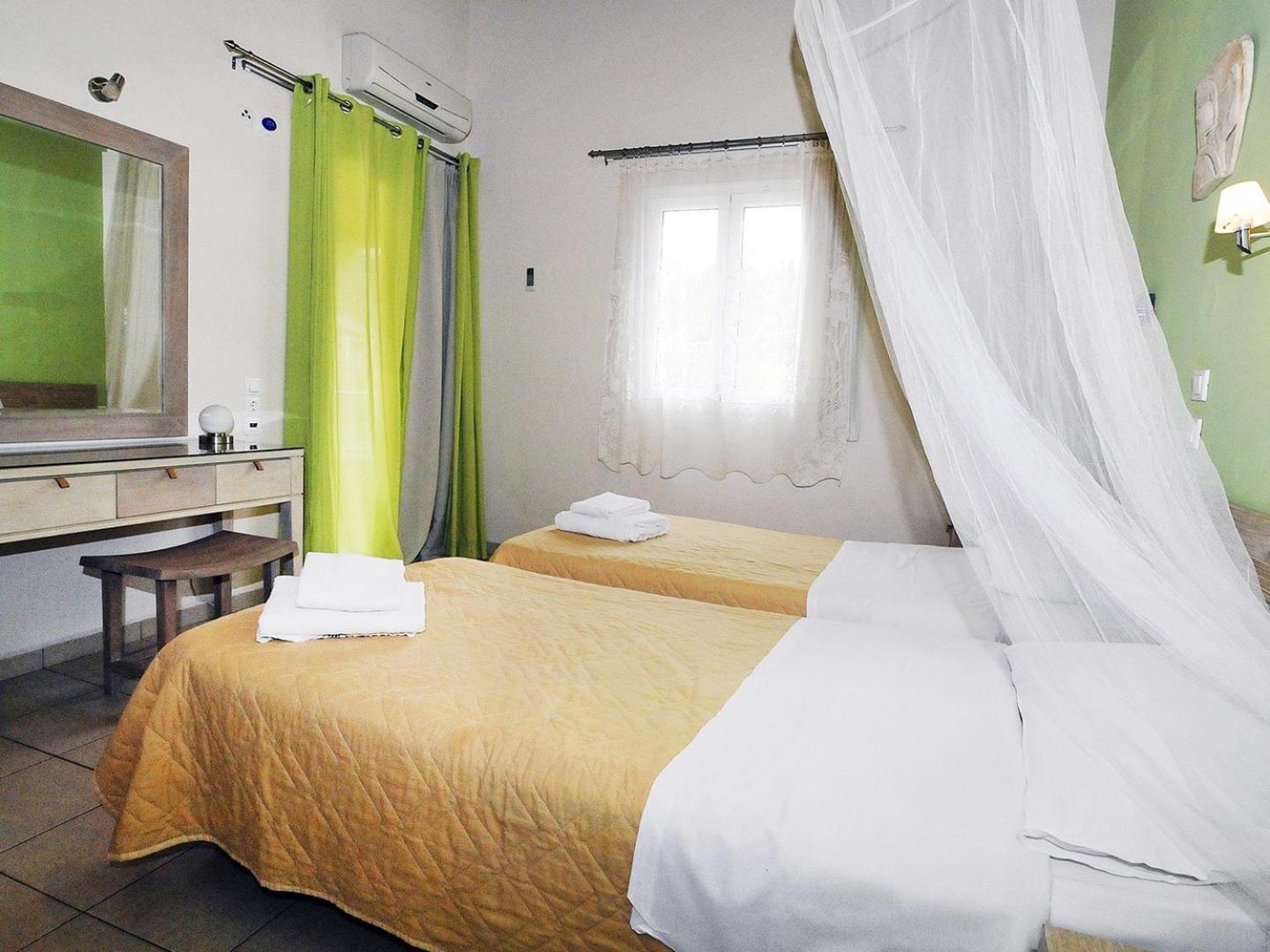 Pyramid City Apartments Agios Spyridon  Ngoại thất bức ảnh