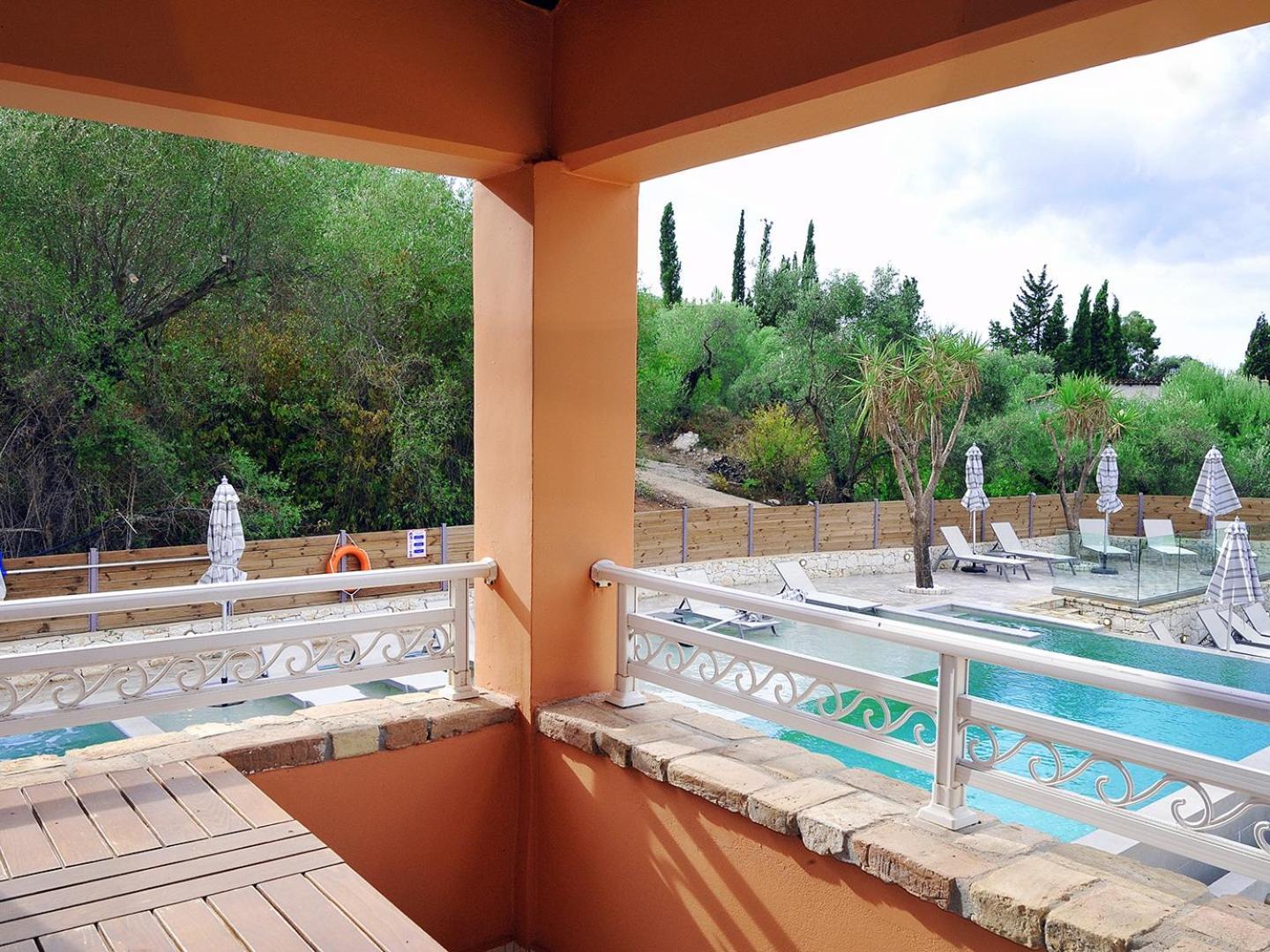 Pyramid City Apartments Agios Spyridon  Ngoại thất bức ảnh